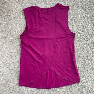 Athleta Sunlover UPF Open Back Sleeveless Tank Size XS Tulip Pink Purple Yoga